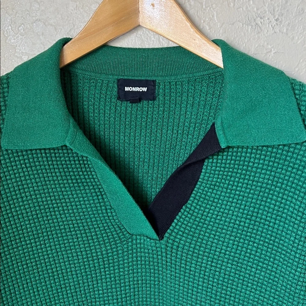 Monrow excellent top